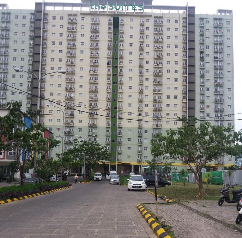 Ananda Apartments @ Suites Metro Cicadas ภายนอก รูปภาพ