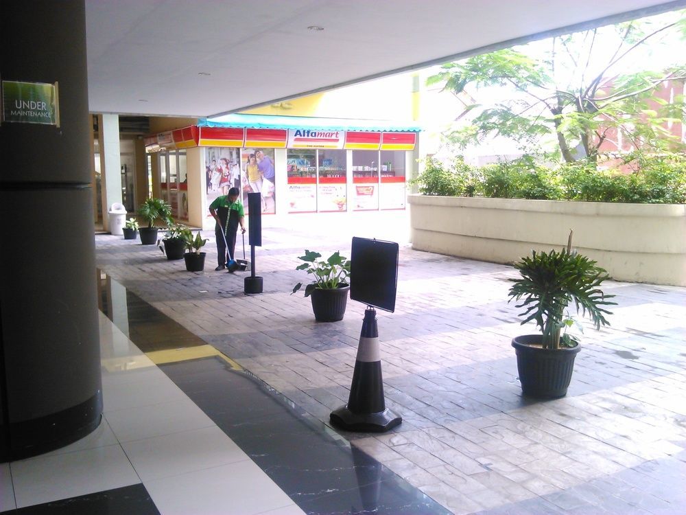 Ananda Apartments @ Suites Metro Cicadas ภายนอก รูปภาพ